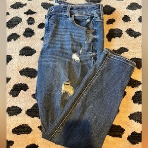 Old navy rockstar jean with distress